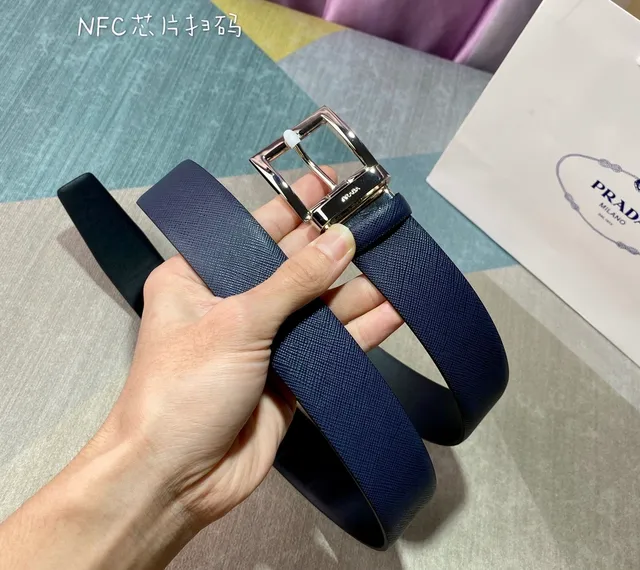 Prada Reversible Navy Silver Textured And Smooth Dual-Finish Leather Belt 5