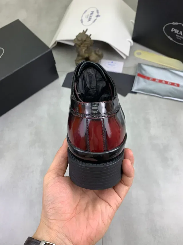 Prada Two-Tone Glossy Patent Oxford Shoes 3