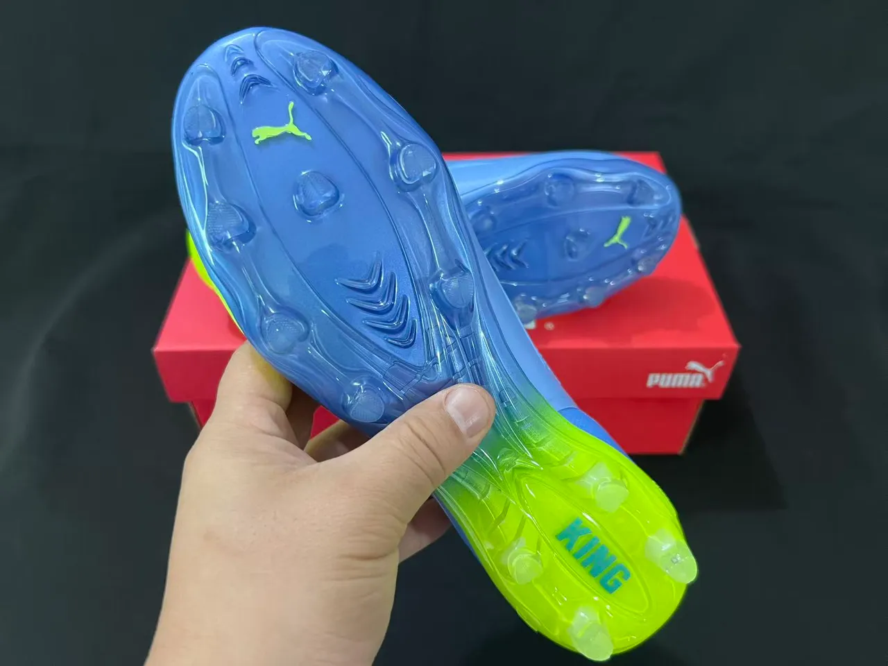 Puma Azul Amarelo Baixo Corte Tricô Superior Lacinhos Assimétricos Firm-Ground Sapatos de Futebol 3