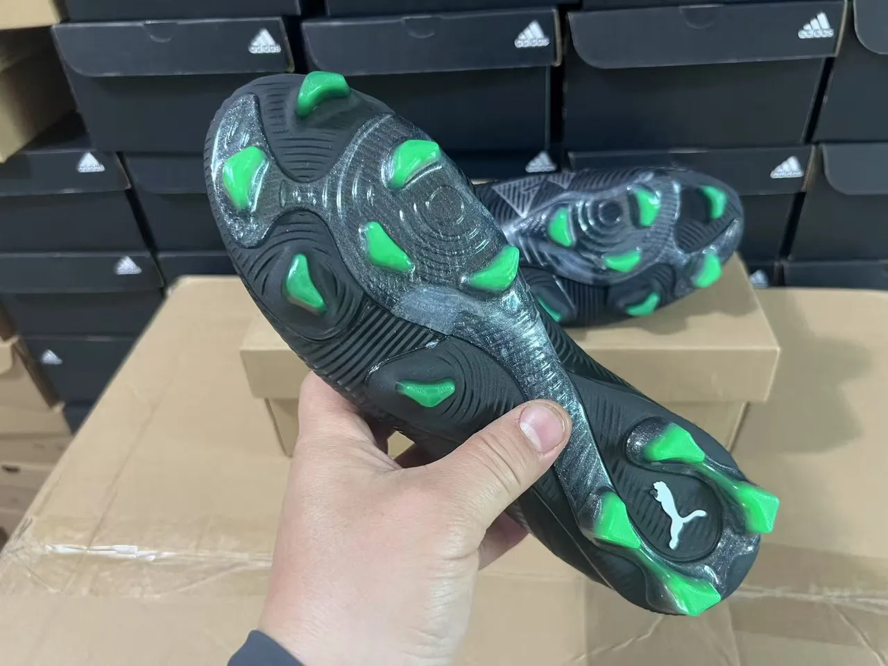 Puma Future Z Black and Green Firm-Ground Chaussures de football 2