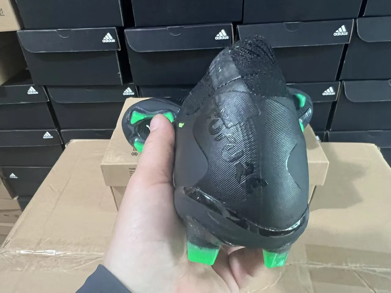 Puma Future Z Black and Green Firm-Ground Chaussures de football 3