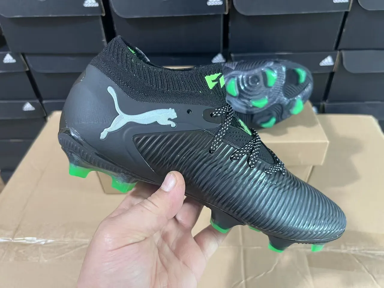 Puma Future Z Black and Green Firm-Ground Chaussures de football 5