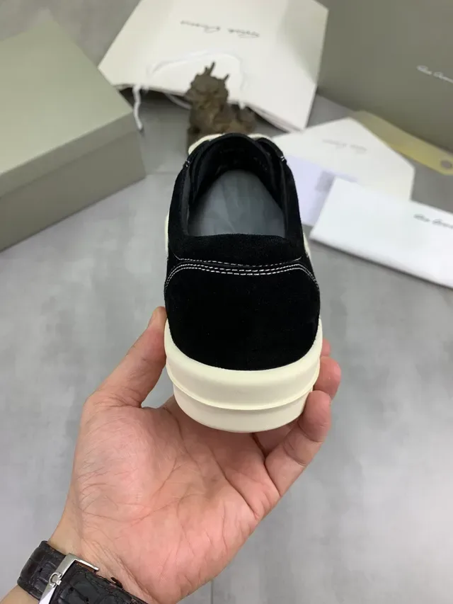 Rick Owens DRKSHDW Baskets Lifestyle en Daim Noir Blanc avec Panneau Latéral Contraste 3