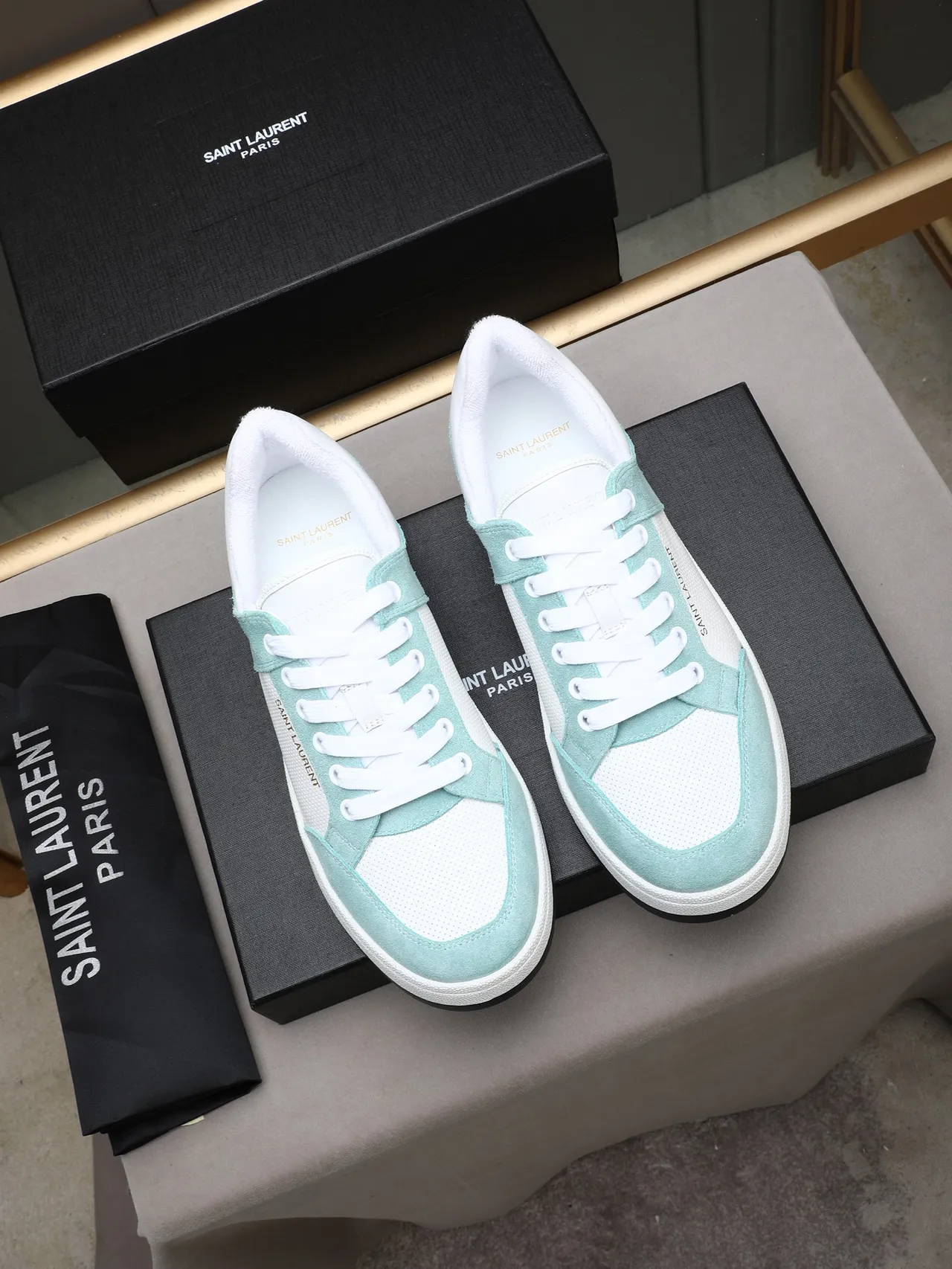 Saint Laurent Verde Branco Tênis Lifestyle de Camurça e Malha Painelados 2