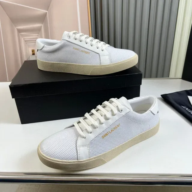 Saint Laurent Loulou Cuir Perforé Blanc Beige Sneaker Lifestyle 6