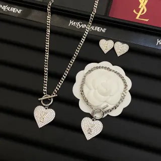 Saint Laurent 爱心 银白色 Pavé Crystal Hearts Toggle Clasp Chains Necklace