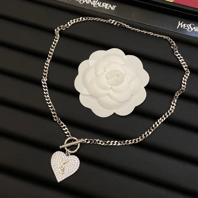 Saint Laurent Coração de Amor Prata Branca Pavé Crystal Hearts Toggle Clasp Chains Necklace 6