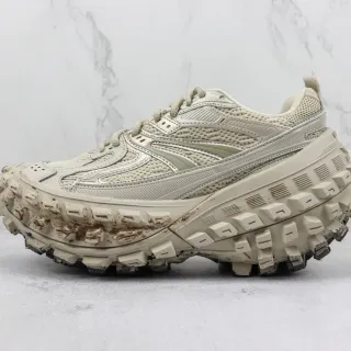 Salomon Beige Gray Chunky Trail Silhouette Mesh And Synthetic Overlay Construction Running Shoes
