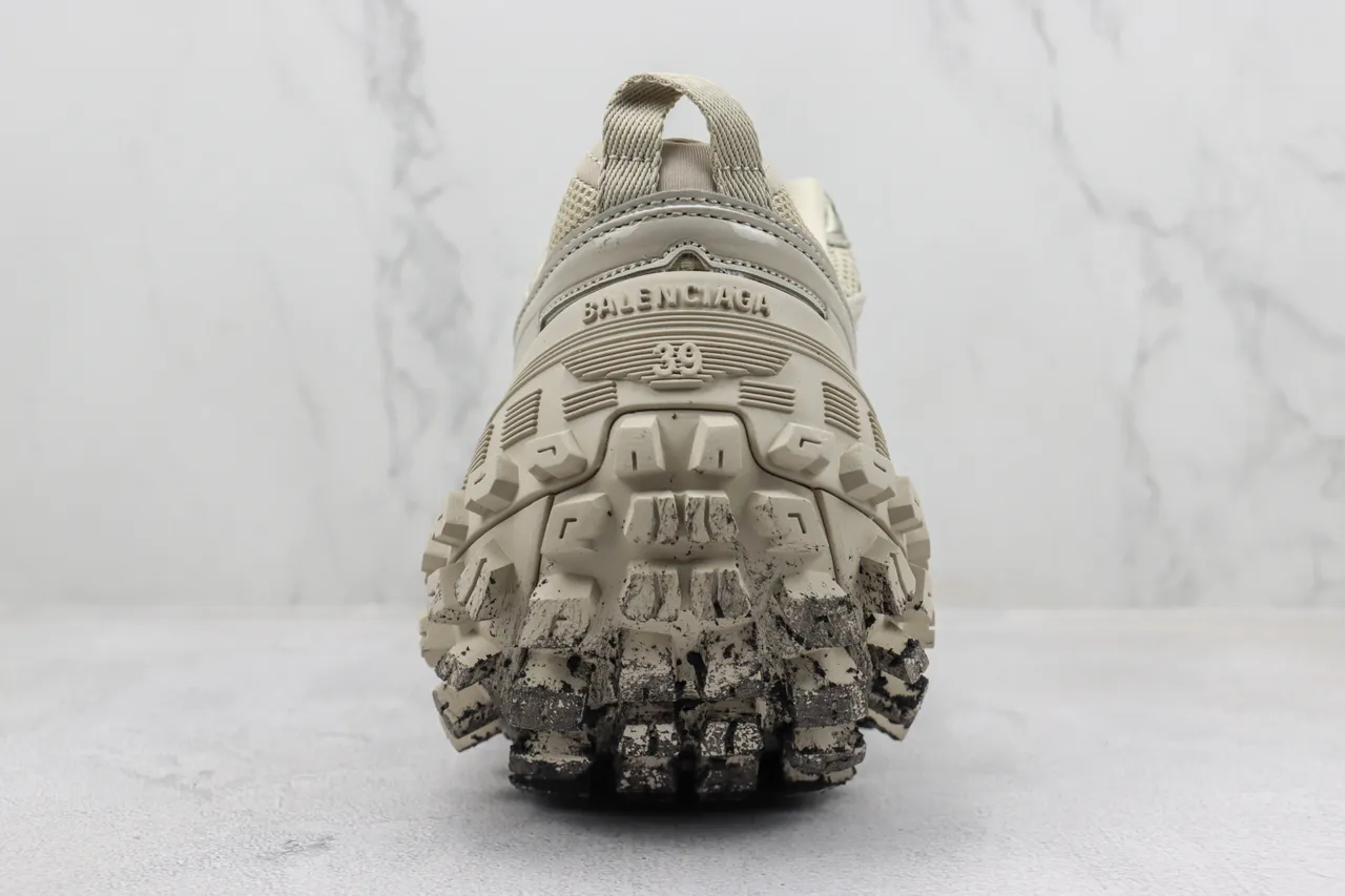 Salomon Beige Gray Chunky Trail Silhouette Mesh And Synthetic Overlay Construction Running Shoes 9