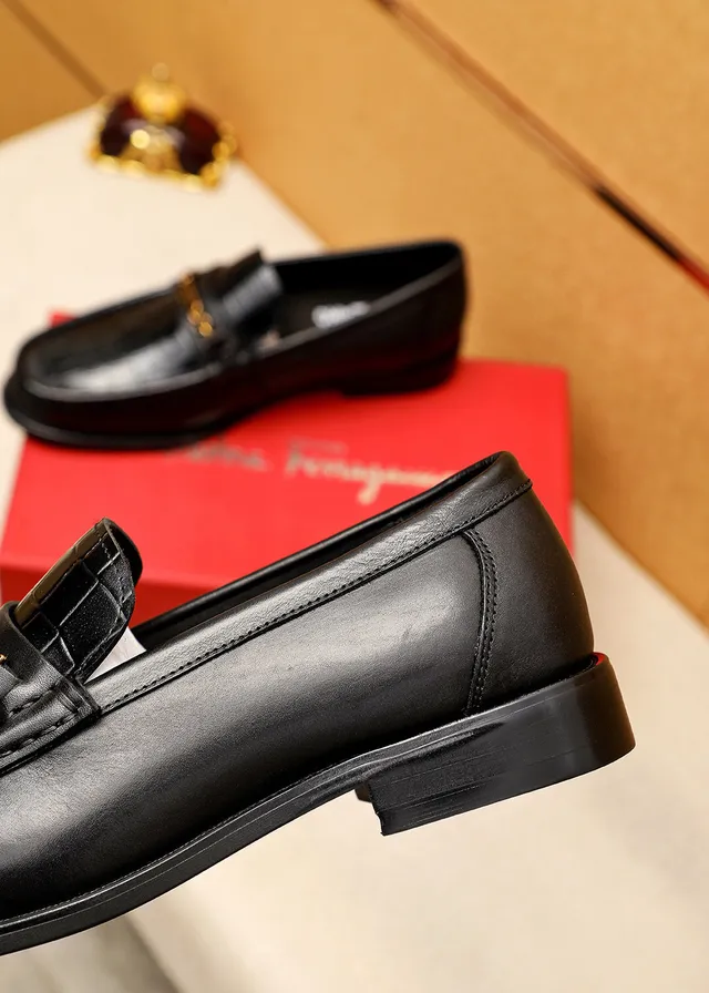Salvatore Ferragamo Gancini Loafer Black Croc-Embossed Leather Loafers 7