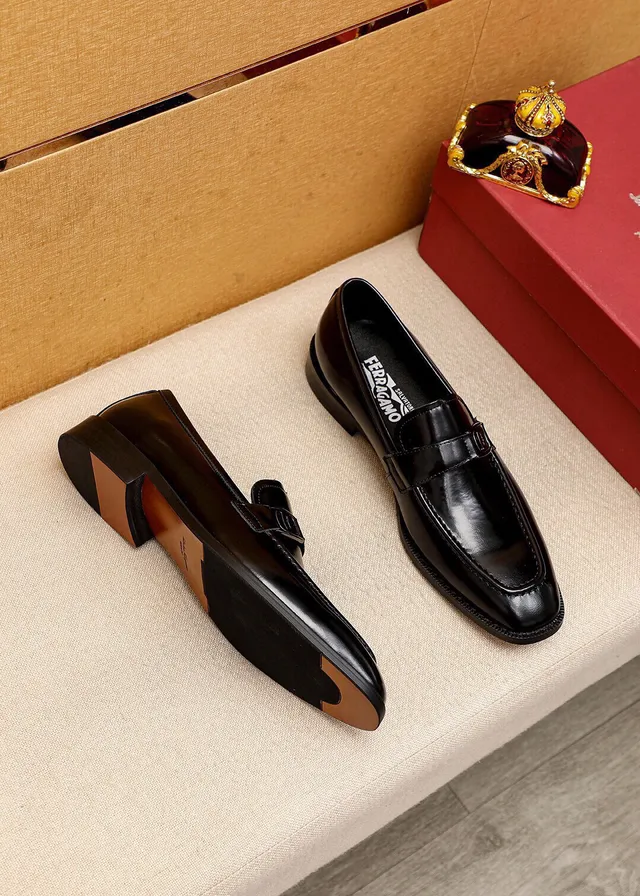 Salvatore Ferragamo Gancini Loafer Black Polished Leather Loafers 8