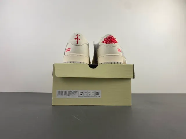 Supreme Script Logo Tênis Lifestyle de Suede e Couro Low-Top 17