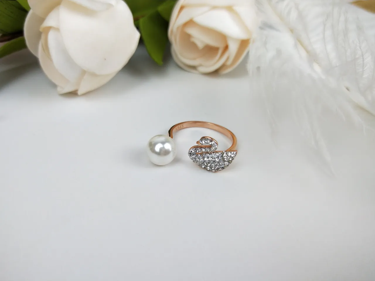 Swarovski Cygne Pavé Cristal et Perle Bague Ouverte 3