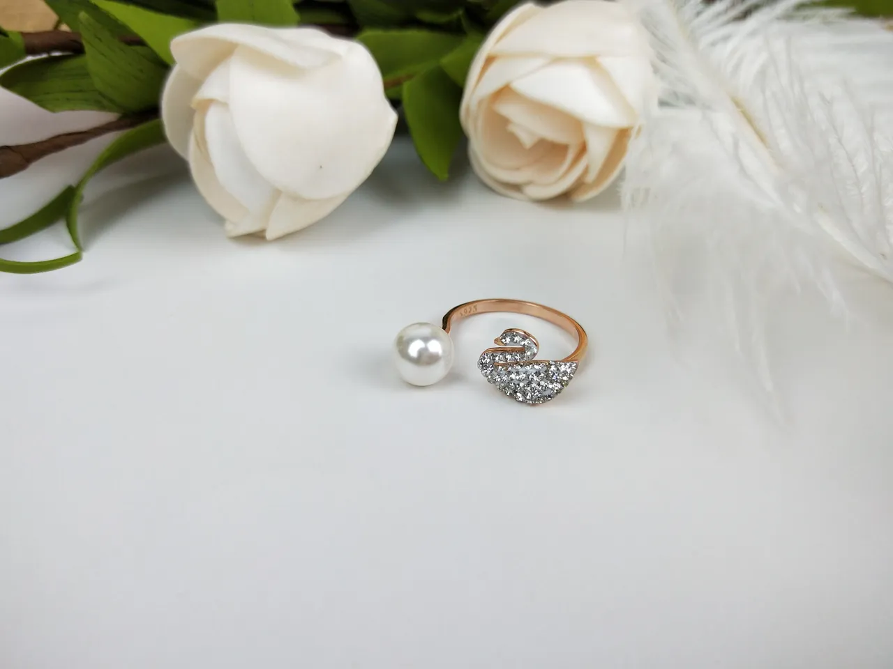 Swarovski Cygne Pavé Cristal et Perle Bague Ouverte 4