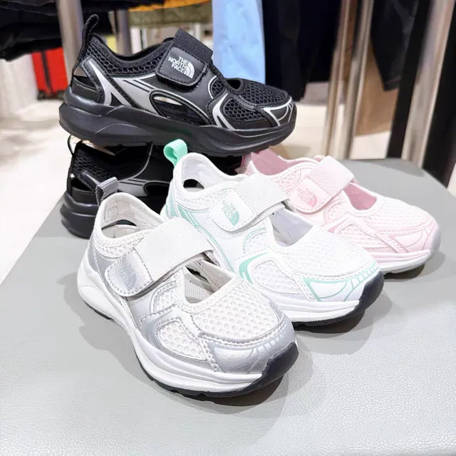 The North Face Kids Black and Silver Chunky Sneakers 7