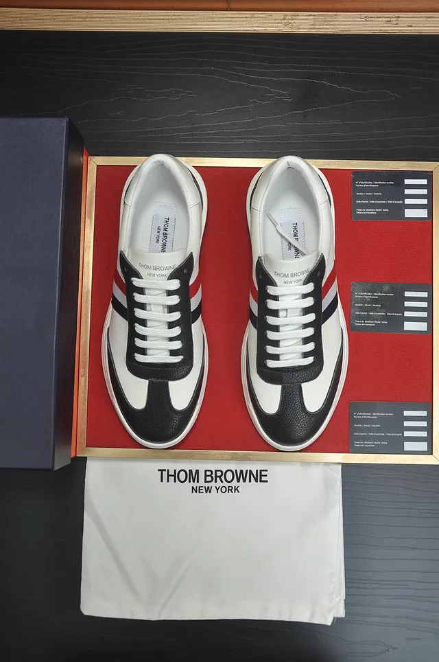 Thom Browne Chaussures Lifestyle Blanches et Noires en Cuir Basse 5