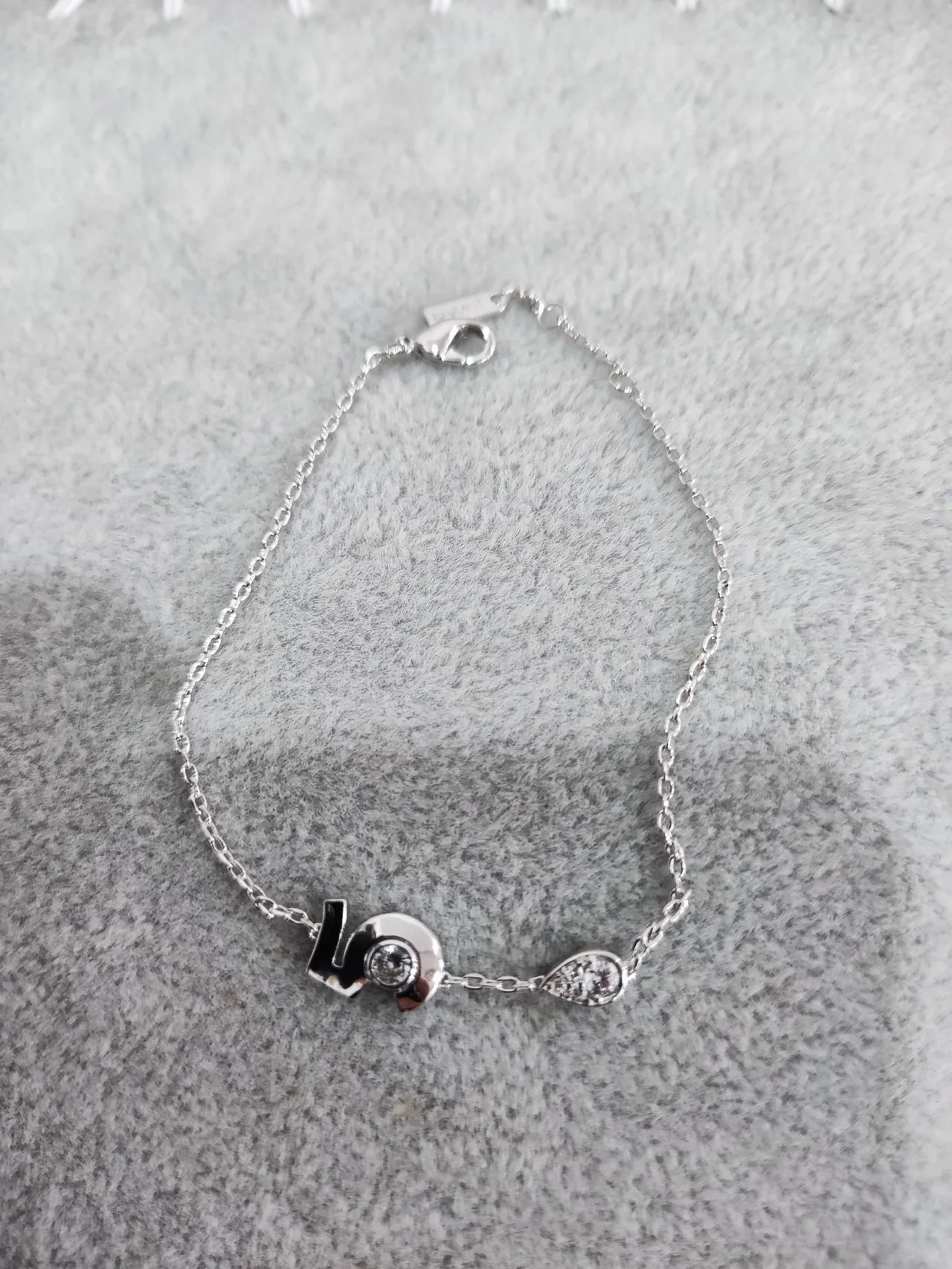 Tiffany & Co. T Collection diamant charme géométrique or rose bracelets 6