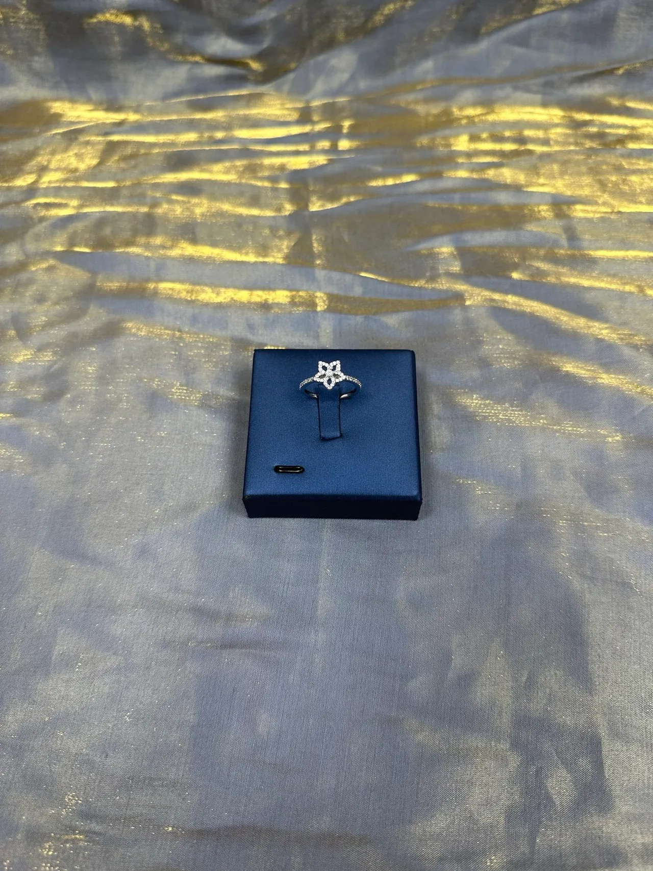 Tiffany & Co. Bague avec motif floral Pavé en argent pierres navy 5