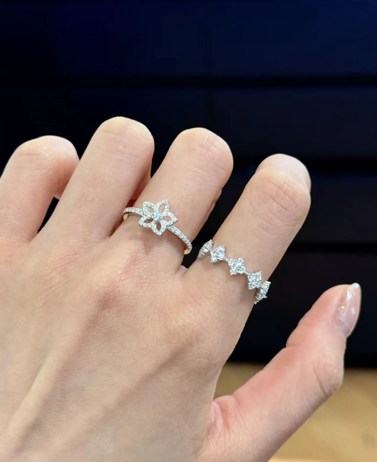 Tiffany & Co. Bague avec motif floral Pavé en argent pierres navy 2
