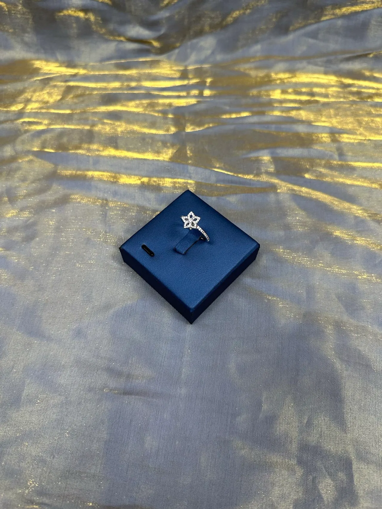 Tiffany & Co. Bague avec motif floral Pavé en argent pierres navy 8
