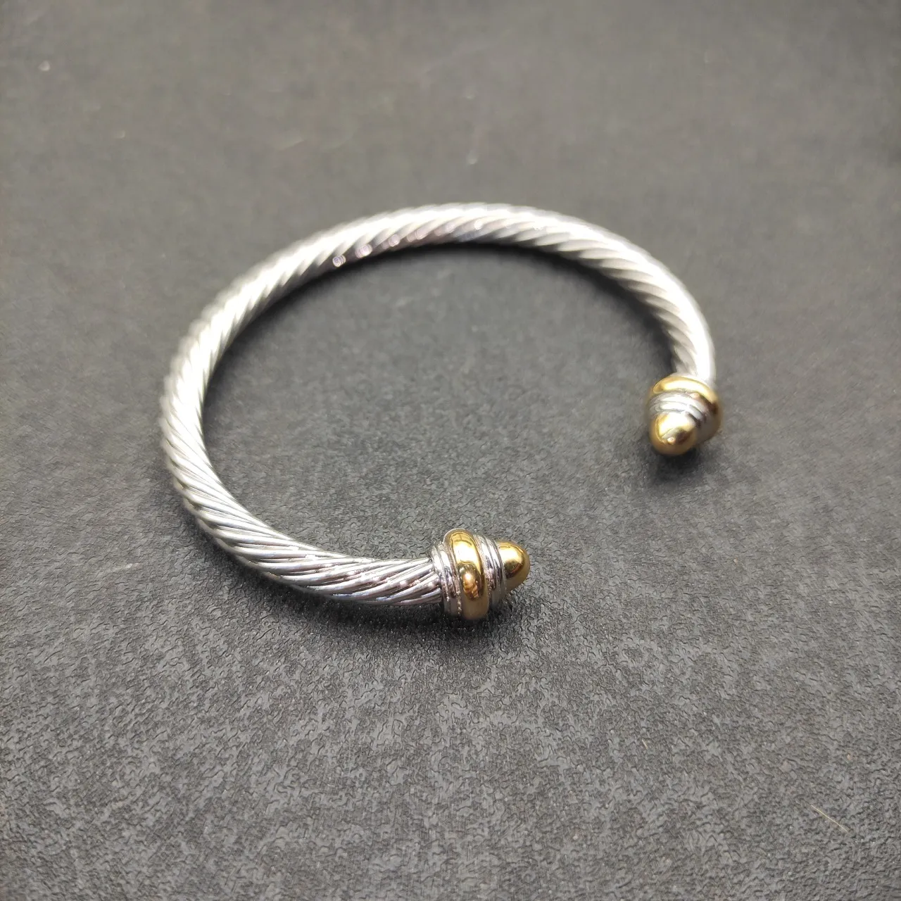 Tiffany & Co. HardWear Câble Tordu Bicolore Bracelet 8