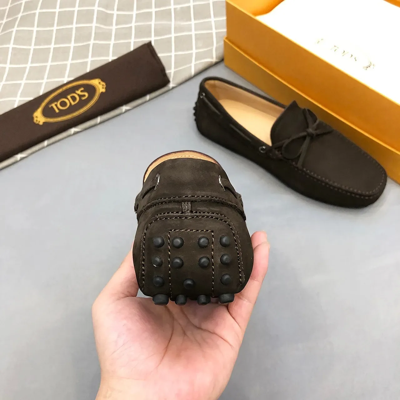 Tod's Brown Beige Suede-Like Nubuck Upper Hand-Stitched Moc Toe Loafer 6