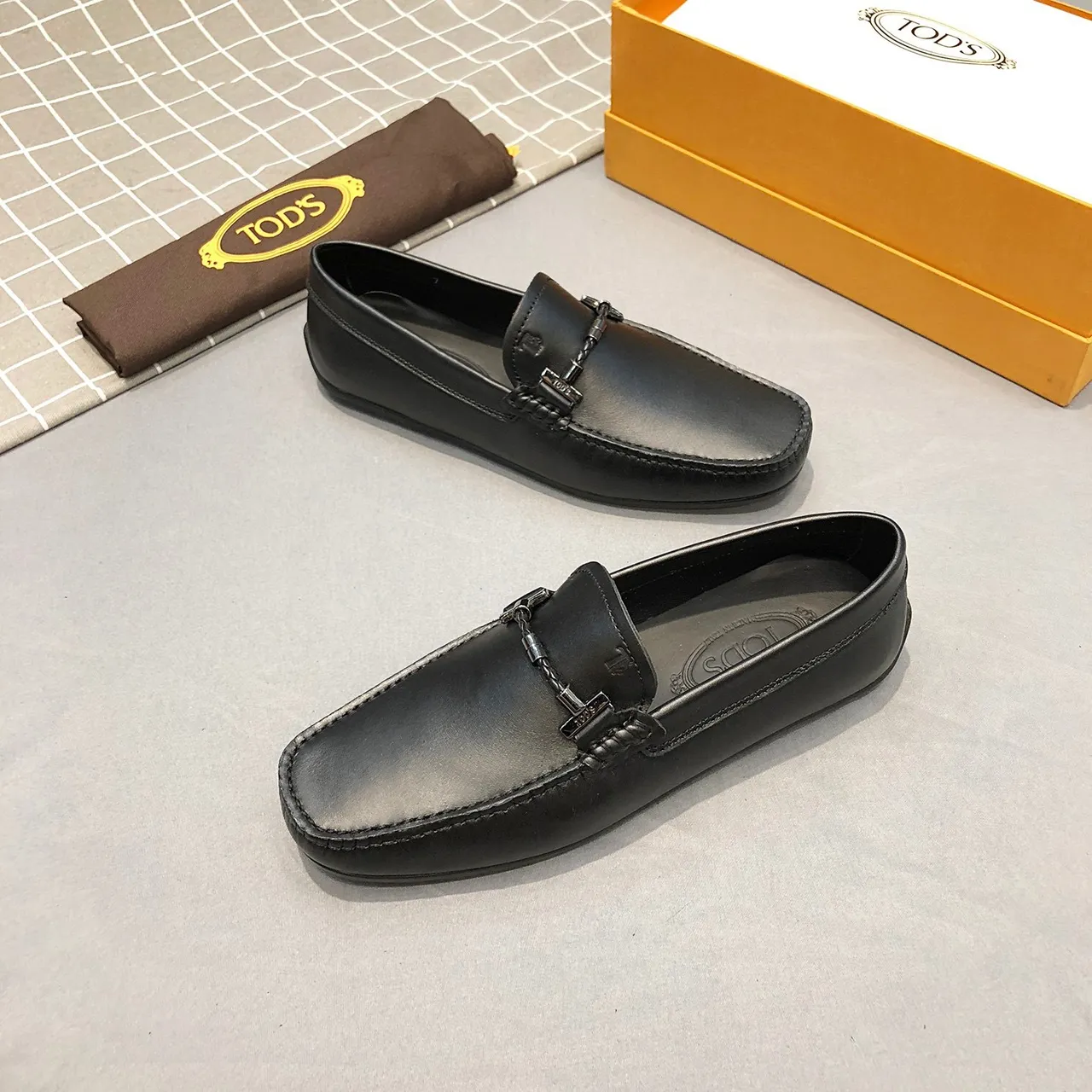 Tod's Horsebit Loafer Mocassins en cuir noir 3