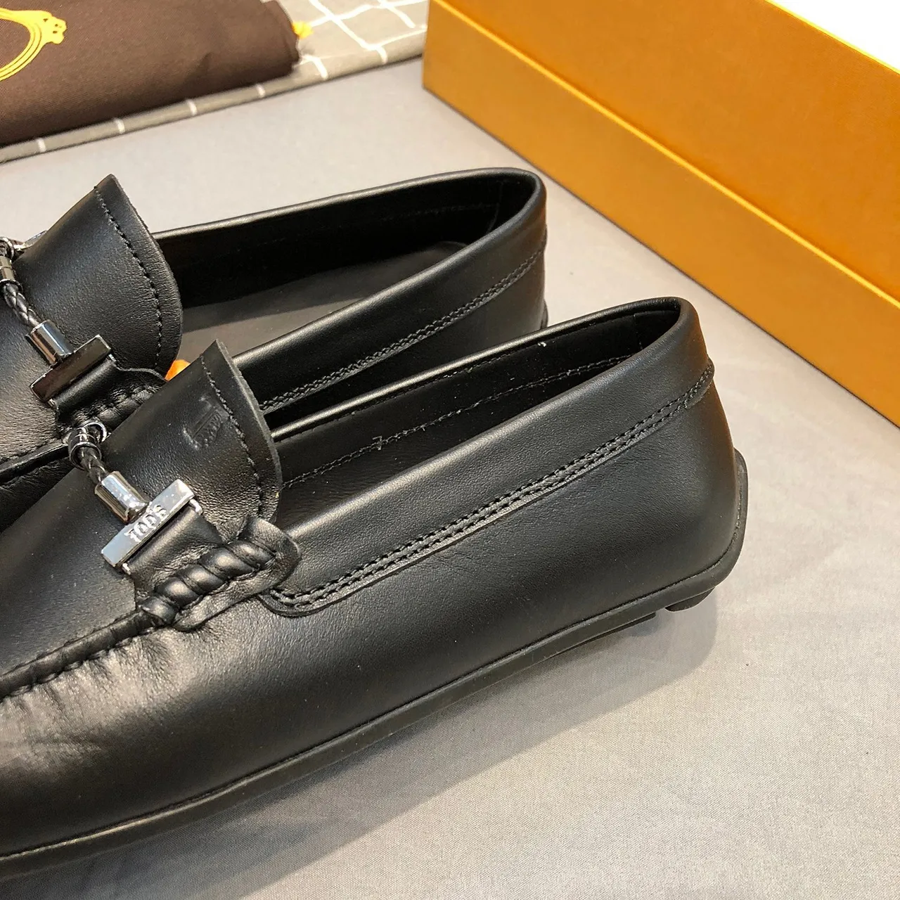 Tod's Horsebit Loafer Mocassins en cuir noir 6