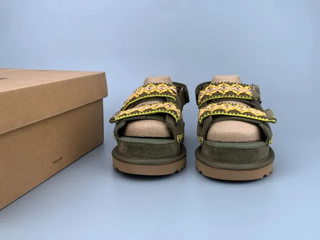 UGG Vert Armée Beige Olive Daim Broderie Florale Straps Sandales Casual 9
