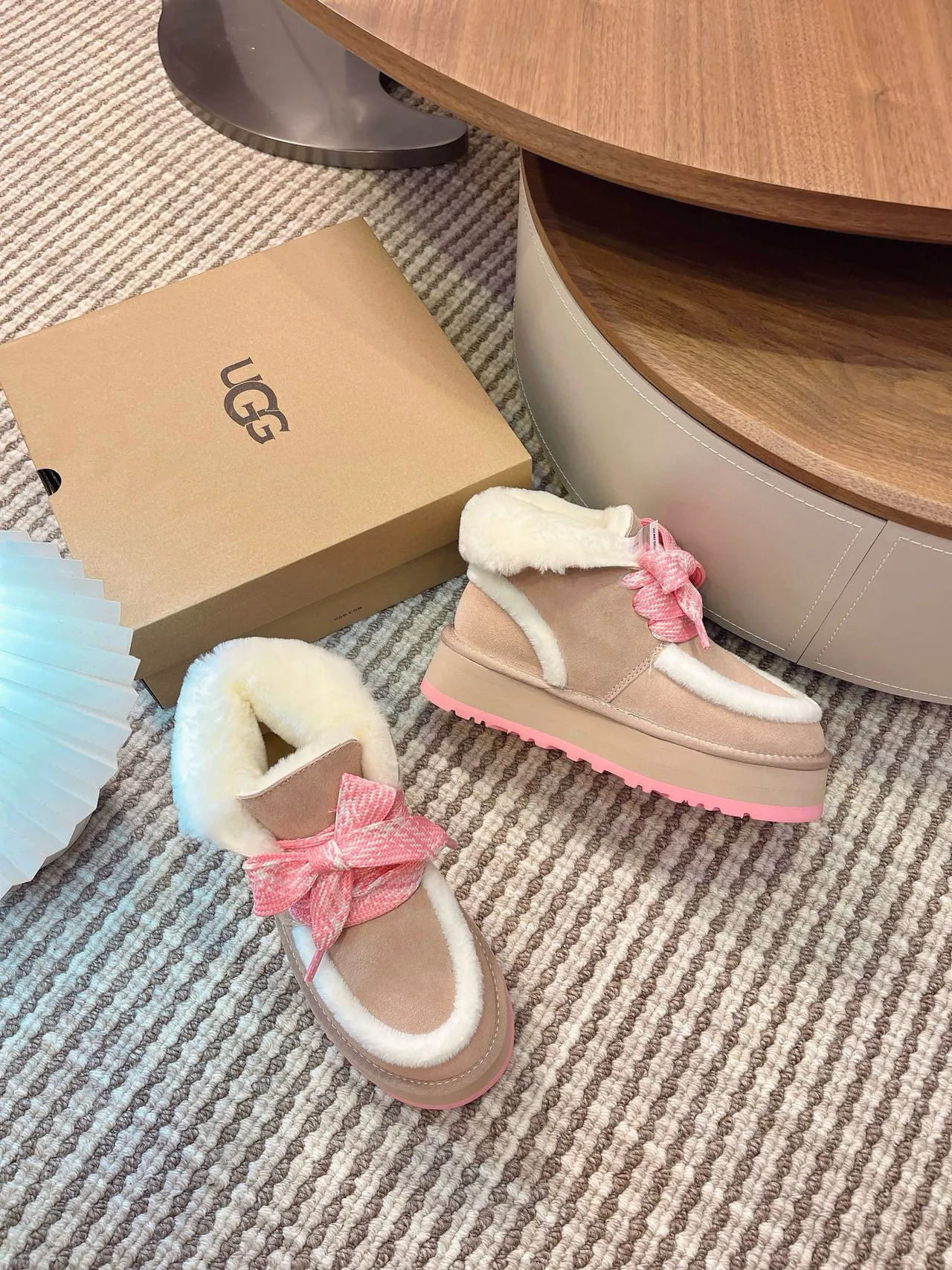 UGG Beige Pink Platform Sole Shearling-Lined Snow Boots 7