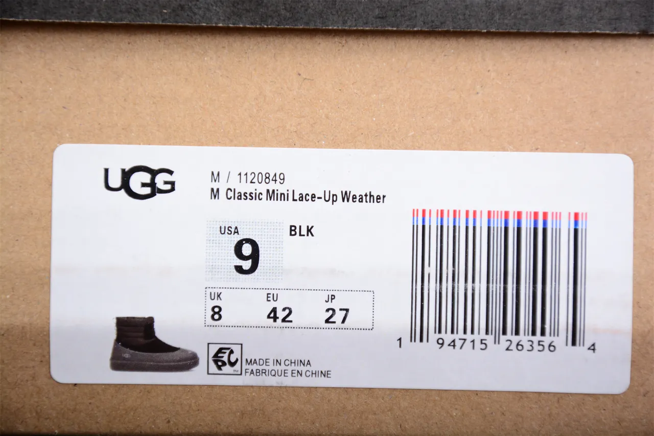 UGG Bottes de neige noir gris avec col rembourré matelassé et embout en caoutchouc 2