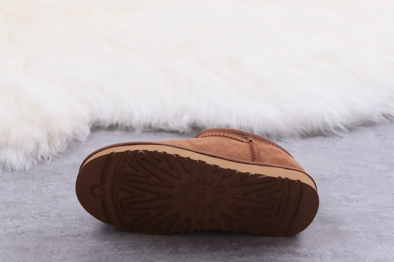 UGG Brown Beige Suede Upper Shearling-Lined Snow Boots 4