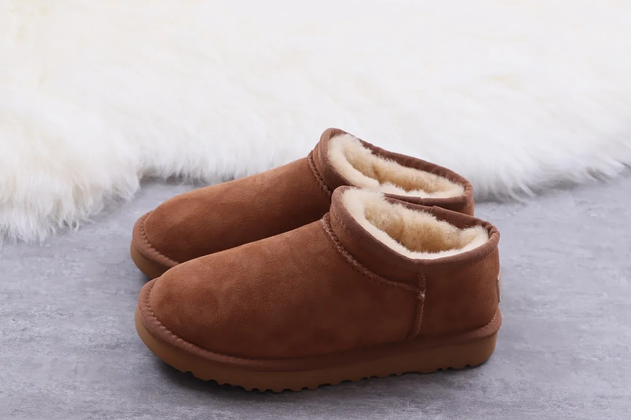 UGG Brown Beige Suede Upper Shearling-Lined Snow Boots 10
