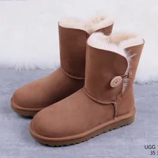 UGG Classic Short Chestnut Suede Shearling-Lined Snow Boots