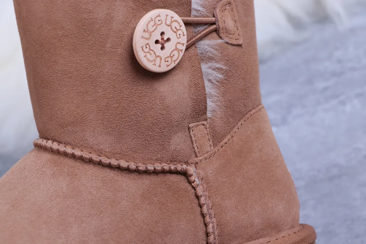 UGG Classic Short Chestnut Suede Shearling-Lined Snow Boots 3