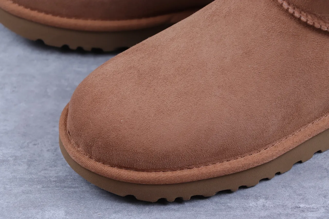 UGG Classic Short Chestnut Suede Shearling-Lined Snow Boots 4
