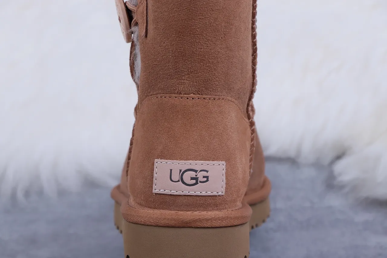 UGG Classic Short Chestnut Suede Shearling-Lined Snow Boots 5