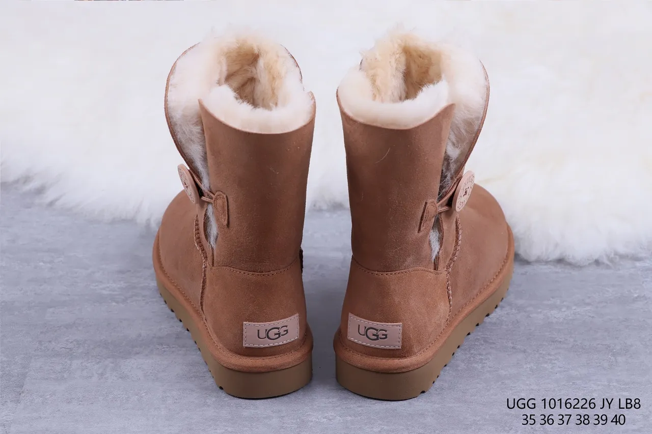 UGG Classic Short Chestnut Suede Shearling-Lined Snow Boots 8