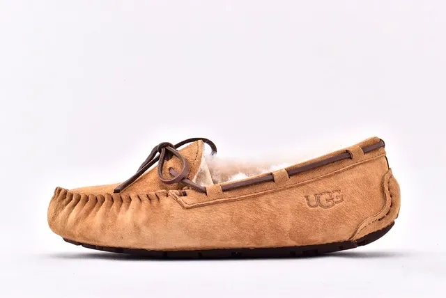 UGG Dakota Tan Suede Shearling-Lined Moccasin Loafers 8