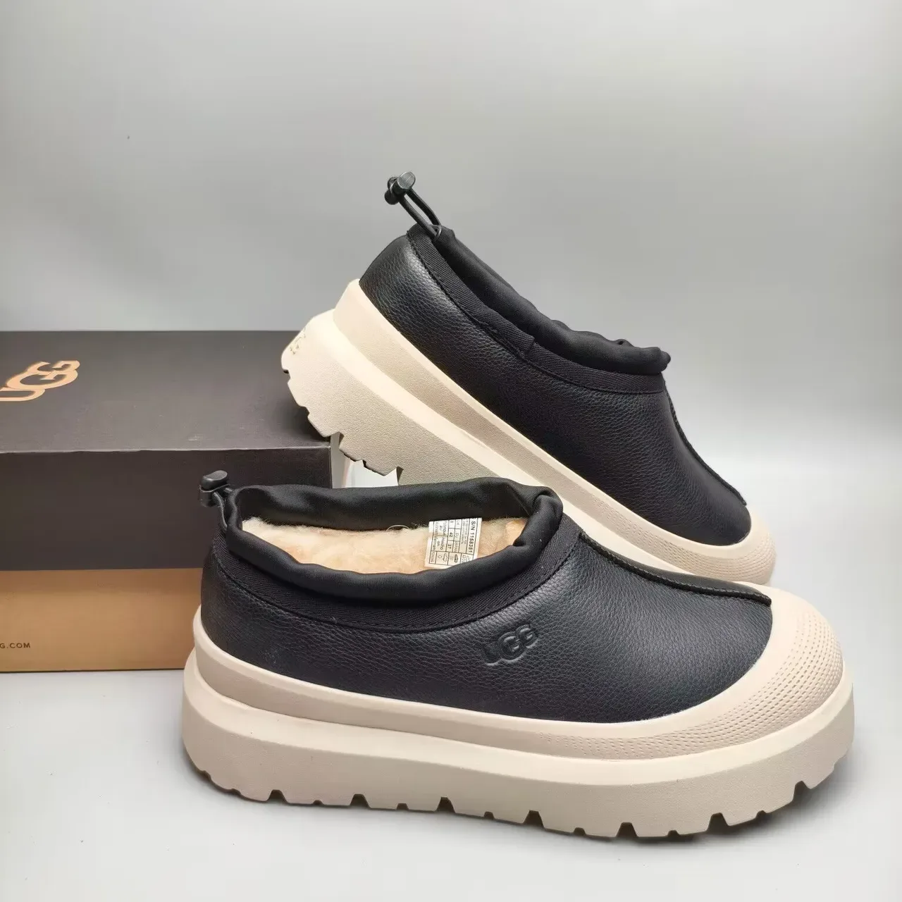 UGG Tasman 黑色米色 厚底一脚蹬雪靴 7