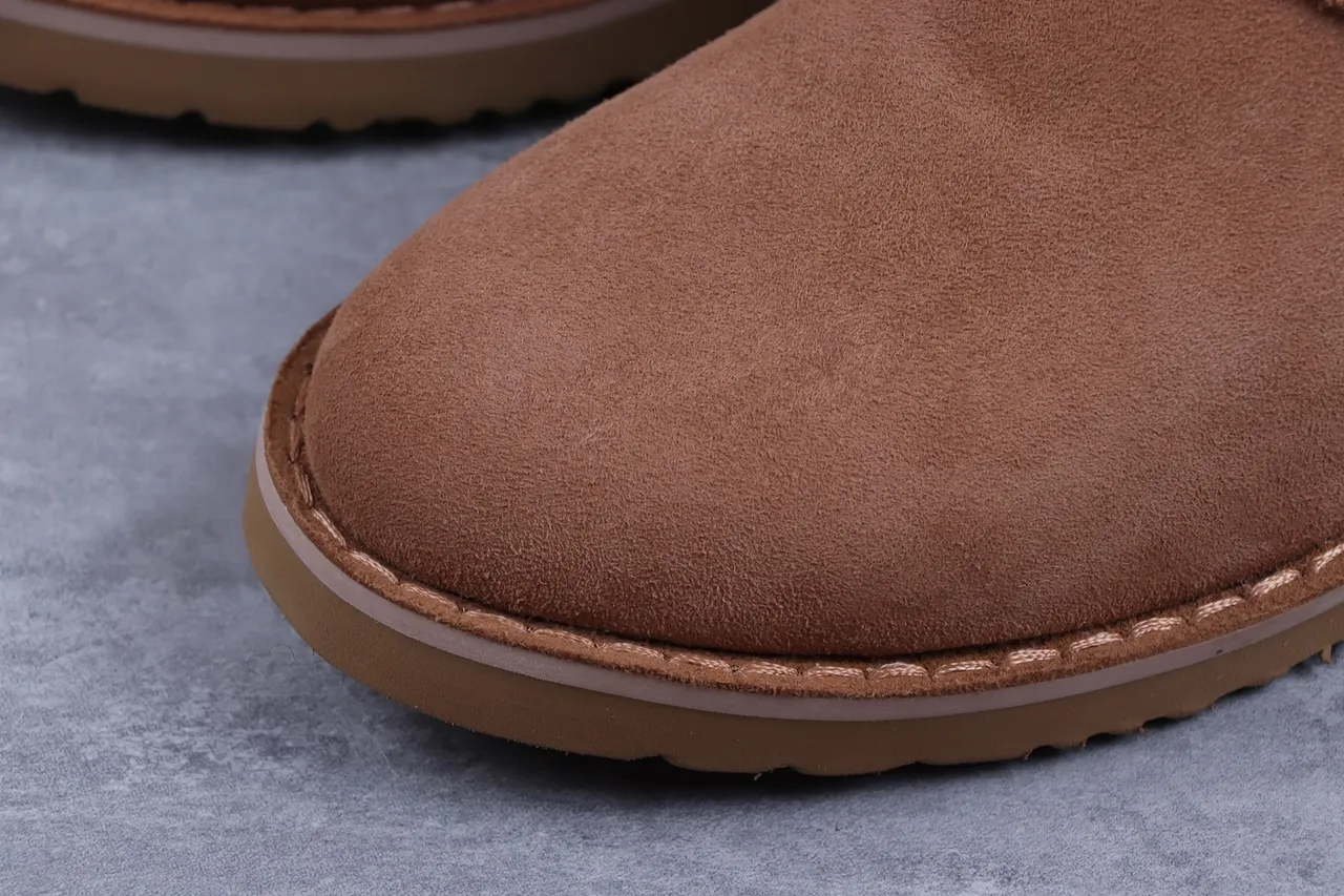 UGG Tasman 棕色麂皮羊毛里踝靴 4