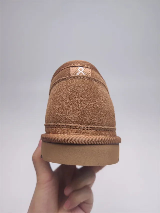 UGG Tasman Bota de Neve Marrom Castaño de Camurça Forrada com lã com Cadarços 12