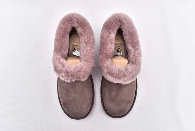 UGG Tasman Sapatos Casuais Cinza Marrom com Upper de Camurça e Gola de Shearling Dobrada 3