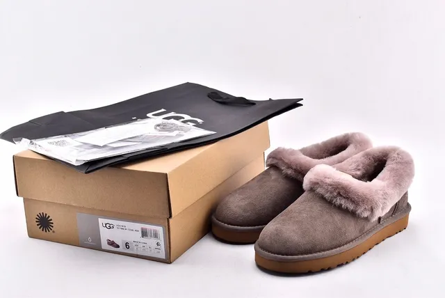 UGG Tasman Sapatos Casuais Cinza Marrom com Upper de Camurça e Gola de Shearling Dobrada 15