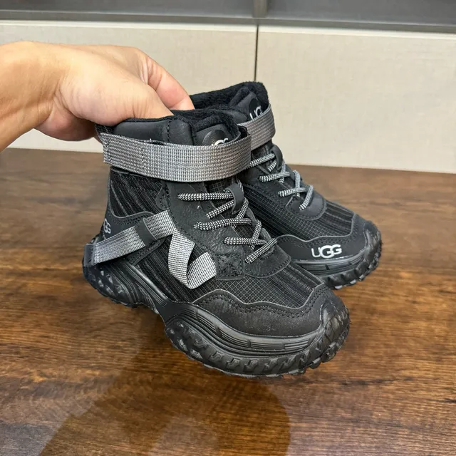UGG Tasman rose-violet semelle épaisse à rodadura fermeture dual de lacets et sangle bottes de neige 17