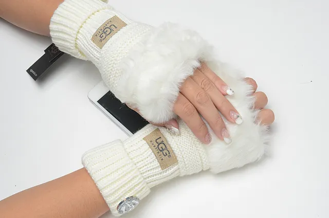 UGG Tasman Red White Ribbed Faux-Fur Cuff Knit Gloves 19
