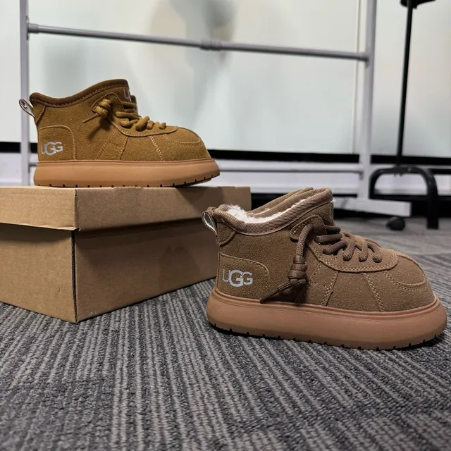 UGG Tasman-Style Tan Suede Shearling-Lined Snow Boots 24