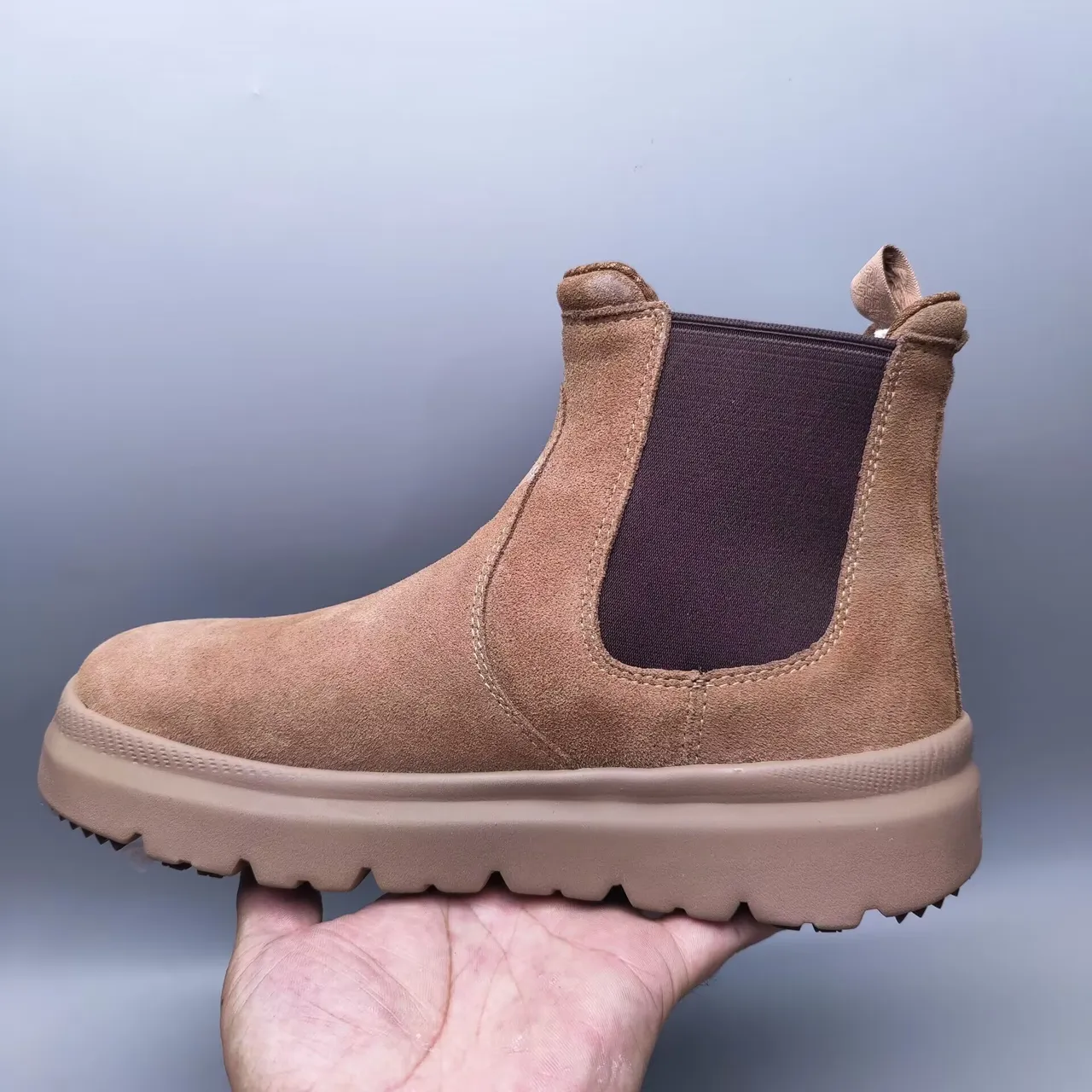 UGG Tasman Tan 麂皮切尔西靴 7