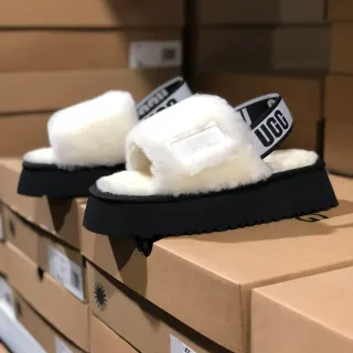 UGG Tasman نعال منصة سوداء بجلد غنم أبيض
