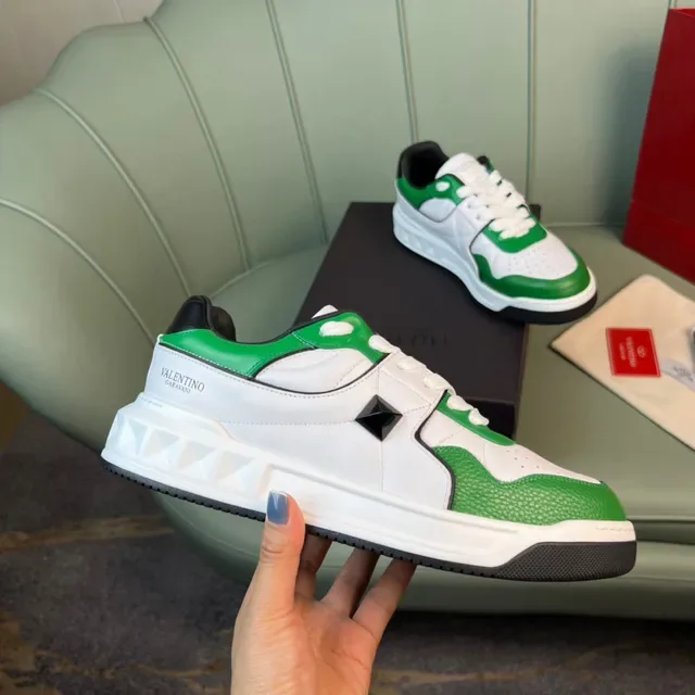Valentino Garavani VLogo Sneaker vert blanc noir style de vie sneakers 4